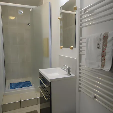 La Colline Des Pins * Aniane